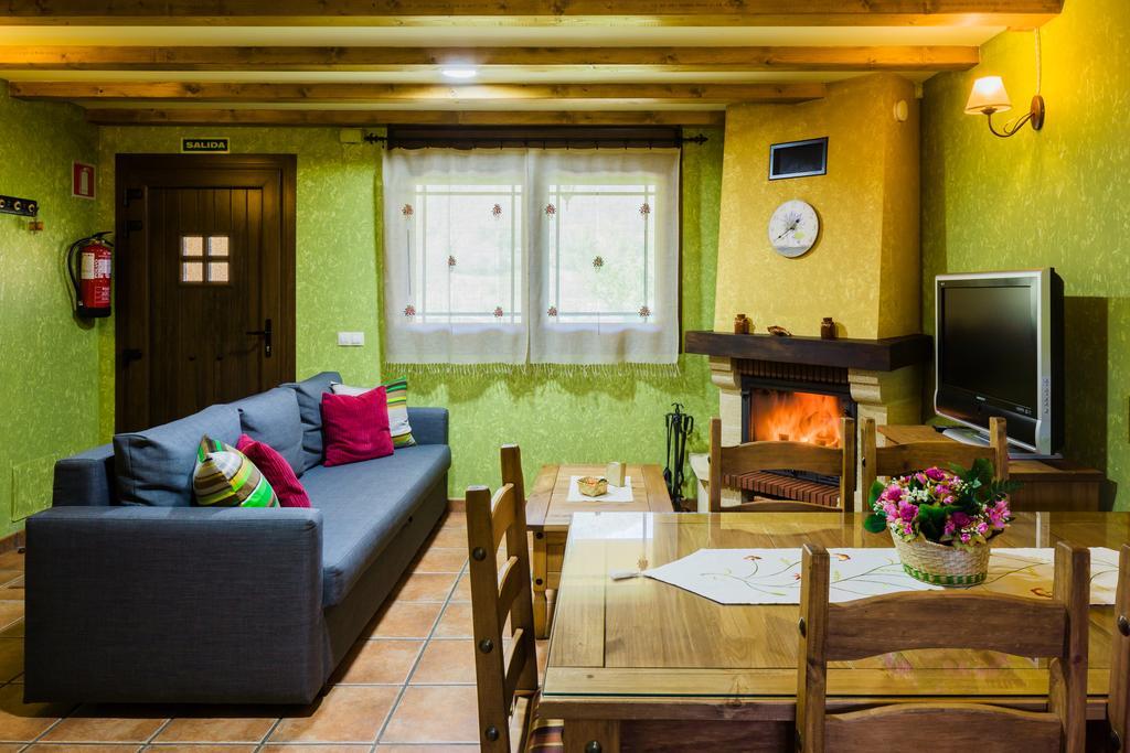 Apartamentos Rurales L'Abiseu Caboalles de Abajo Esterno foto