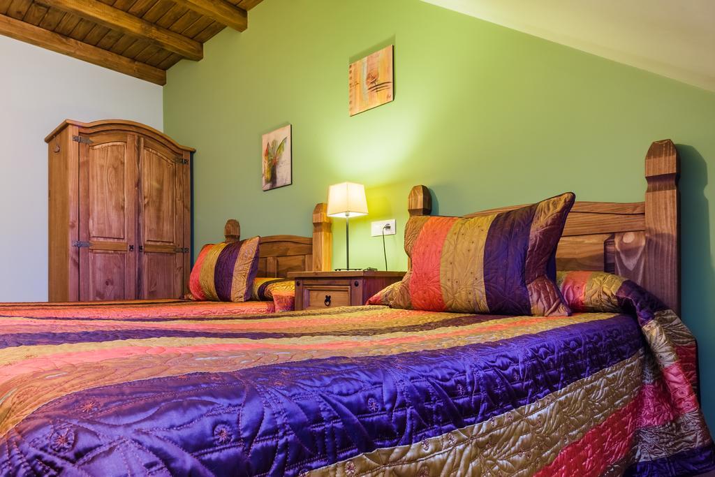 Apartamentos Rurales L'Abiseu Caboalles de Abajo Esterno foto