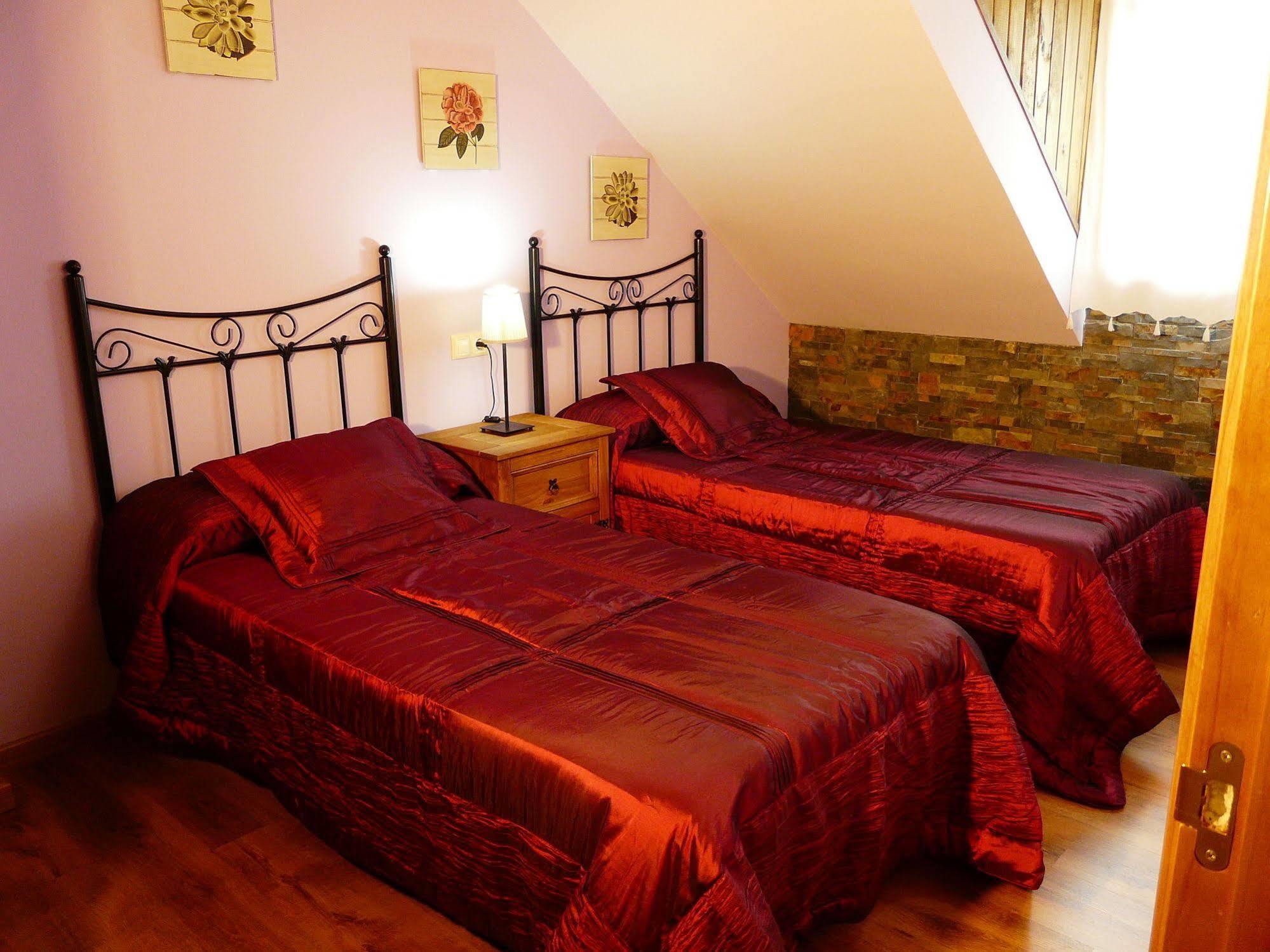 Apartamentos Rurales L'Abiseu Caboalles de Abajo Esterno foto