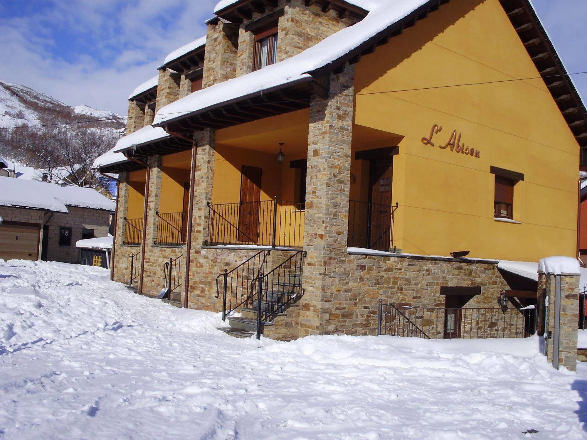 Apartamentos Rurales L'Abiseu Caboalles de Abajo Esterno foto